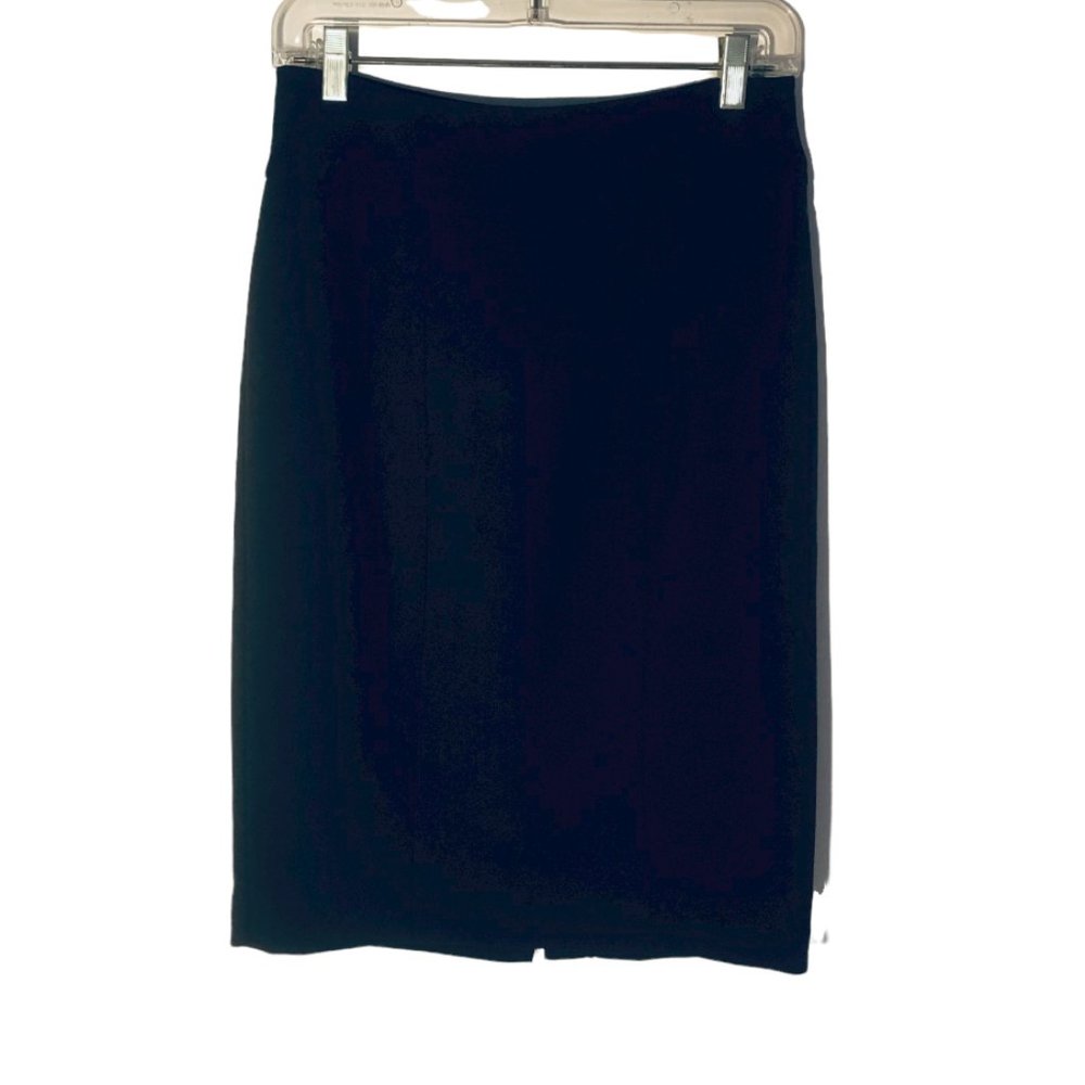 NWOT-RW&CO pencil skirt black-size 4